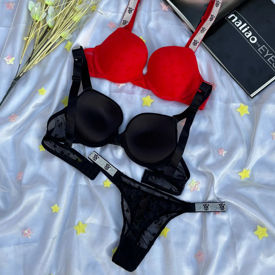 High Quality New Style Wired Rhinestone Straps Back Hook Adjustable Straps Bra & Panty Set