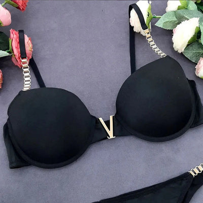 High Quality New Style Chain Straps Front Metal V buckel Bra & Panty Set