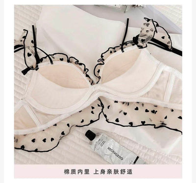 New High-Quality Black Heart Embroidered Push-Up Bra with Cute Lace Panty Set
