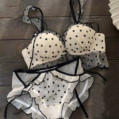 New High-Quality Black Heart Embroidered Push-Up Bra with Cute Lace Panty Set