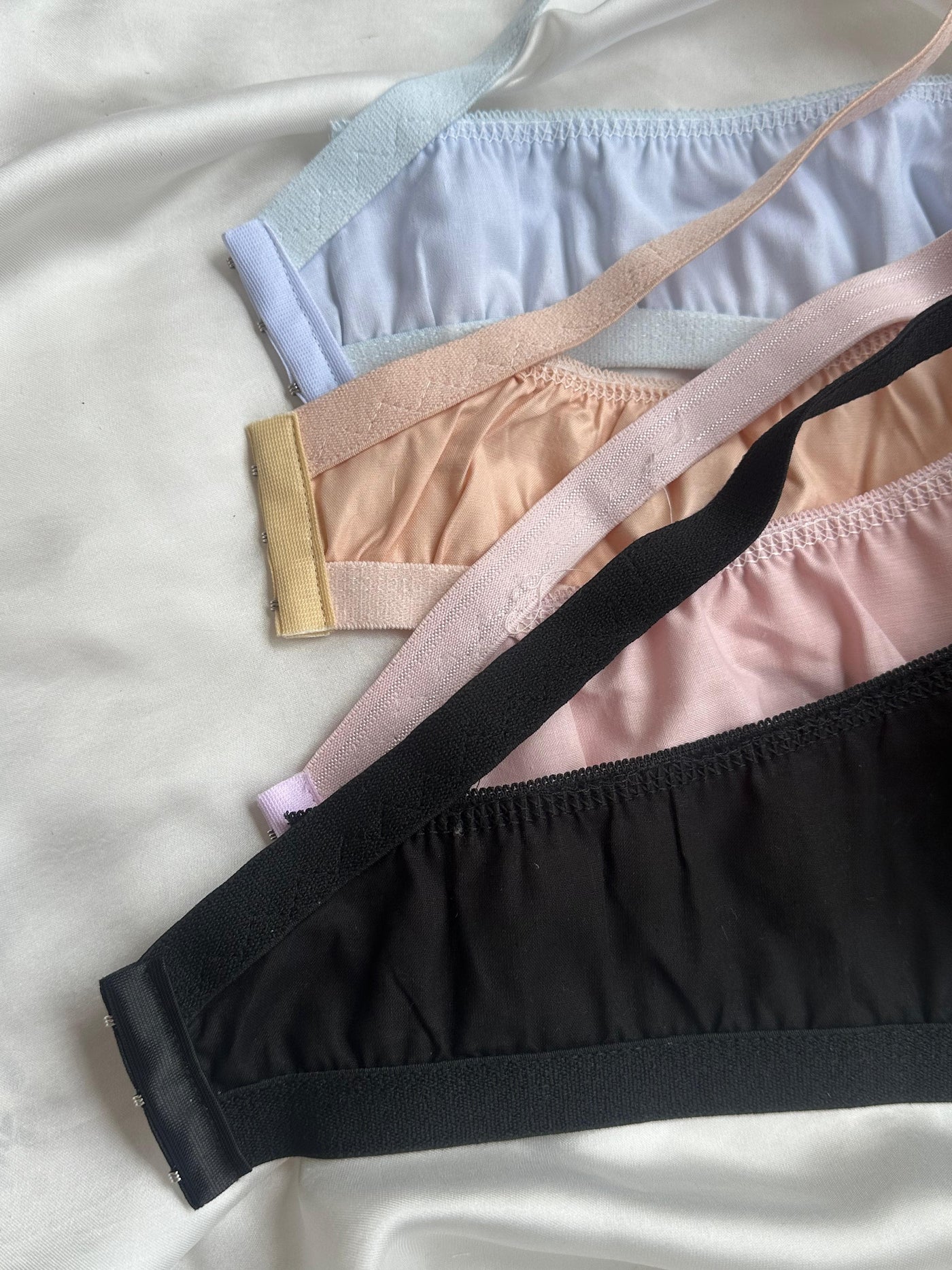 Pack Of 4 Classy Brief Comfortable Cotton Non Padded Bra | BD-500-TK