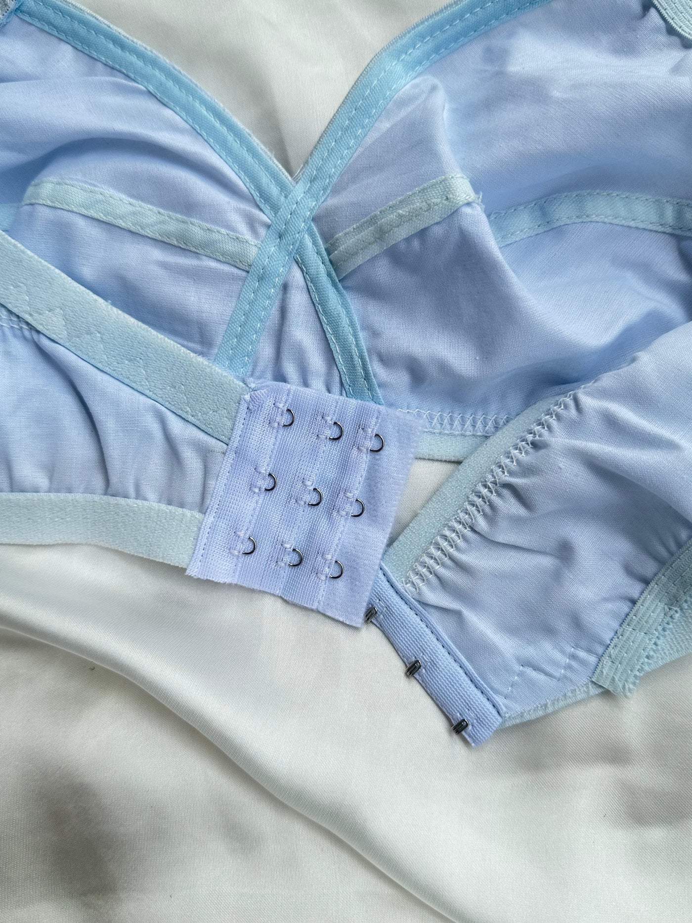 Pack Of 4 Classy Brief Comfortable Cotton Non Padded Bra | BD-500-TK