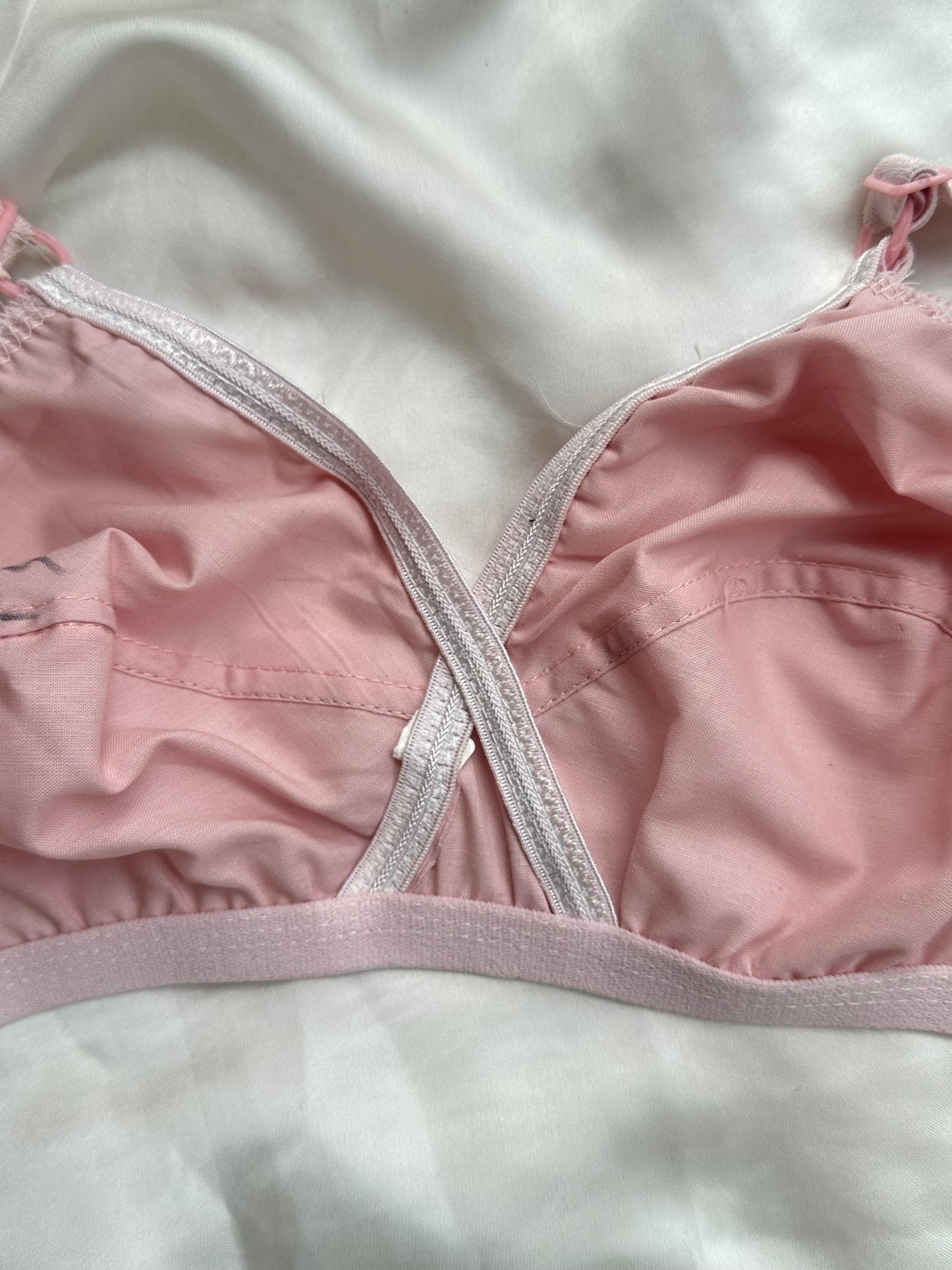Pack Of 4 Classy Brief Comfortable Cotton Non Padded Bra | BD-500-TK