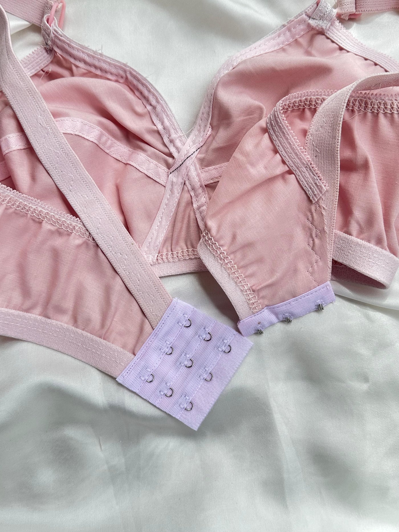 Pack Of 4 Classy Brief Comfortable Cotton Non Padded Bra | BD-500-TK